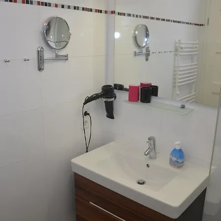 Louise Apartment